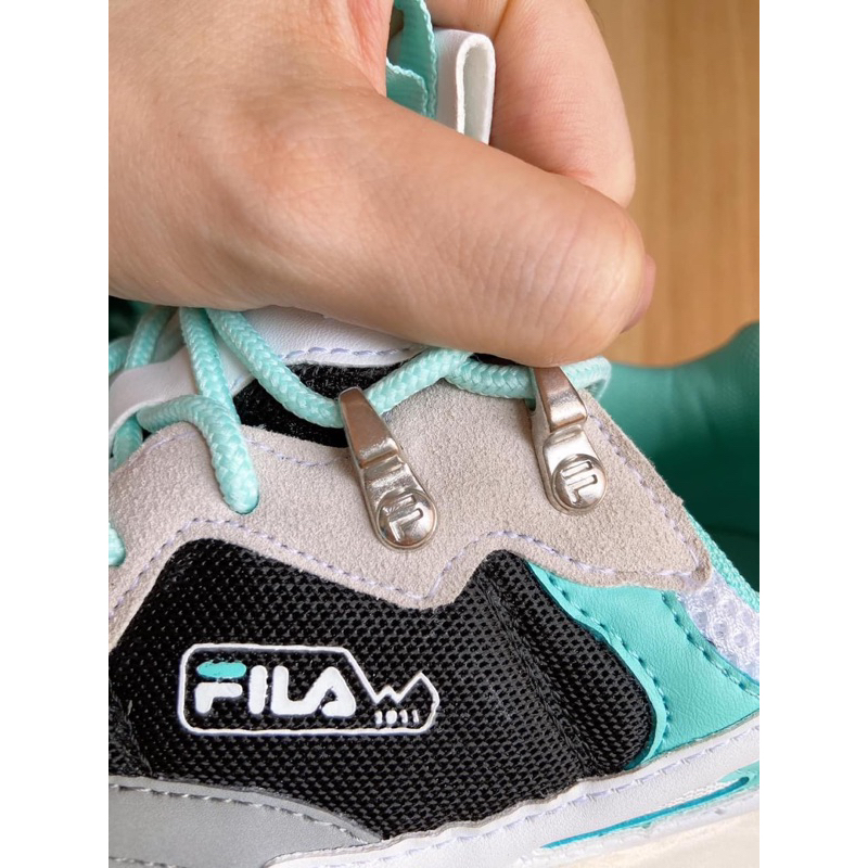 Giày thể thao nữ Fi-là dư xịn hàng VNXk