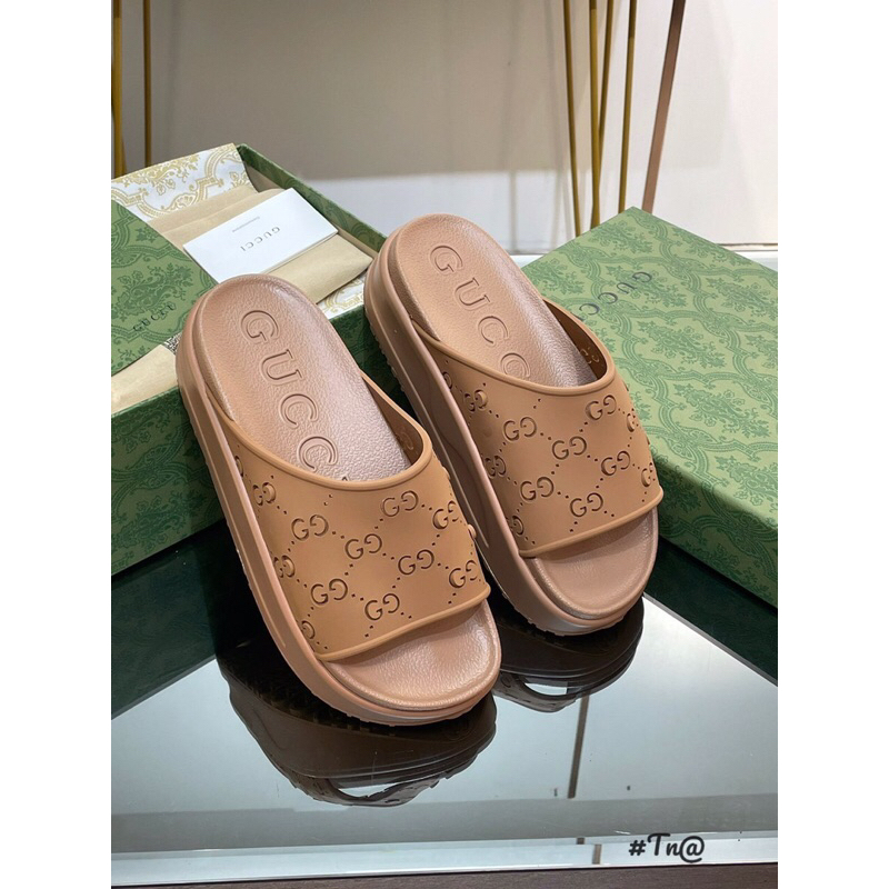 WS | Dép Xuồng gc 2 màu size 35/39 Fullbox