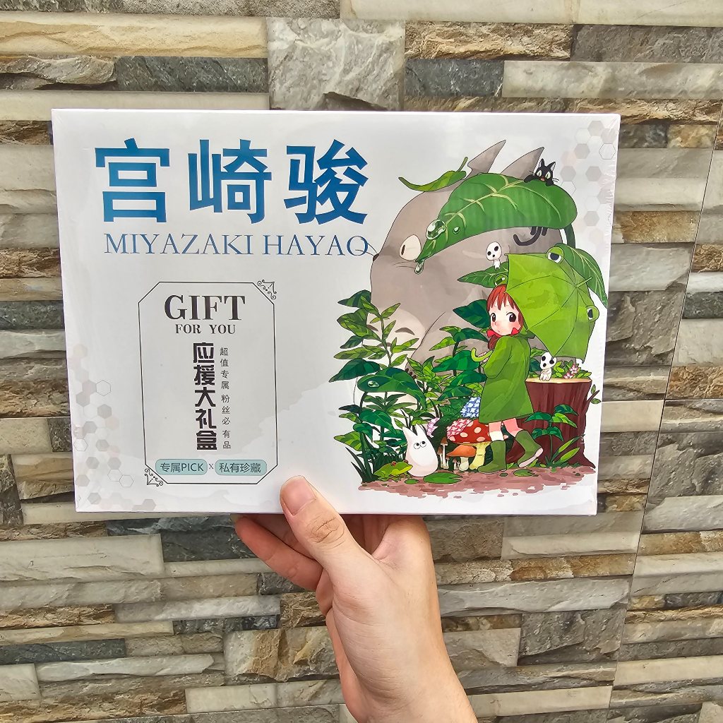 Hộp quà Ghibli A5 anime chibi postcard bookmark banner huy hiệu
