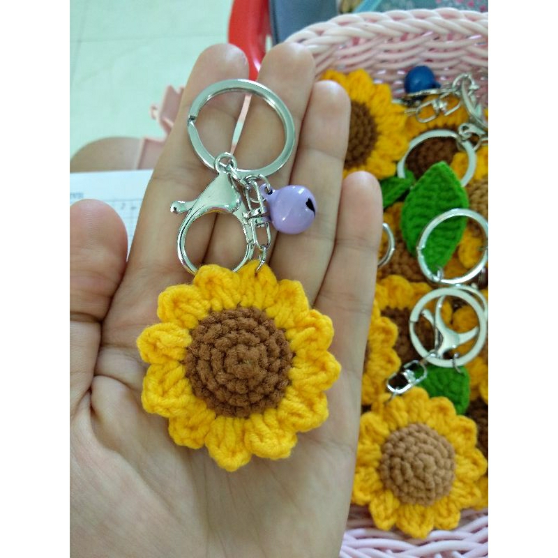 Móc khóa hoa hướng dương bằng len handmade/ Sunflower crochet