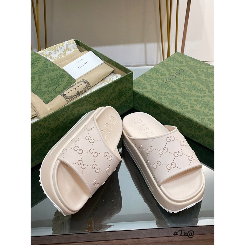 WS | Dép Xuồng gc 2 màu size 35/39 Fullbox