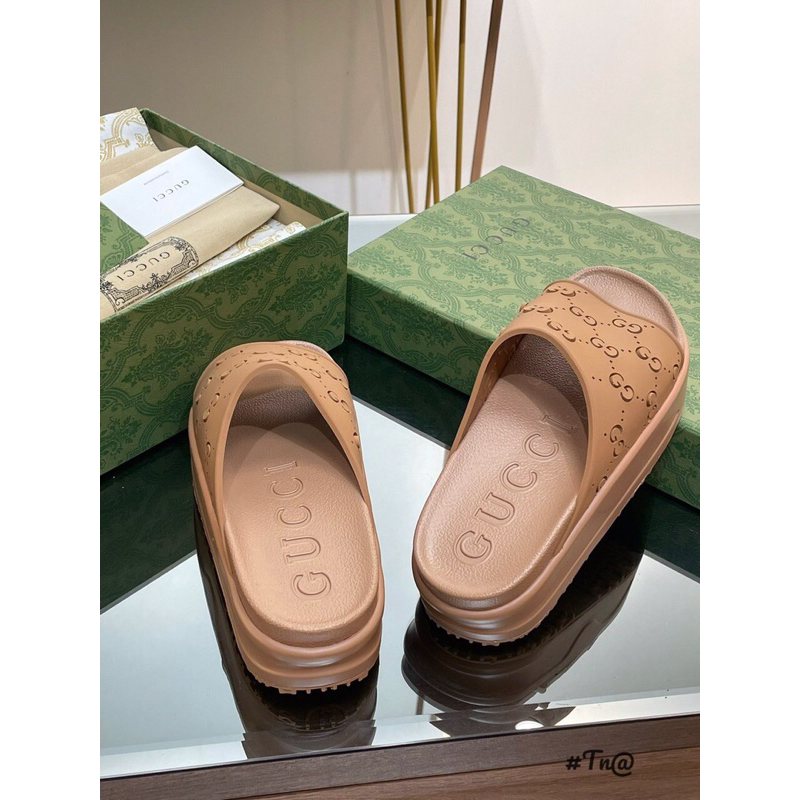 WS | Dép Xuồng gc 2 màu size 35/39 Fullbox