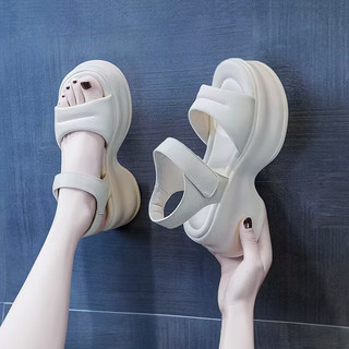Sandal Nữ Kiểu Dáng Basic Dễ Phối Đồ, Đế PU Siêu Nhẹ, Sandal Học Sinh