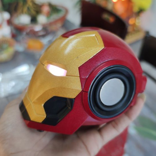 Loa Bluetooth Nghe Nhạc Đầu Iron Man âm thanh vòm 6D bass trầm, pin 1200mAh, Hỗ trợ FM,  Aux - tặng dây sạc