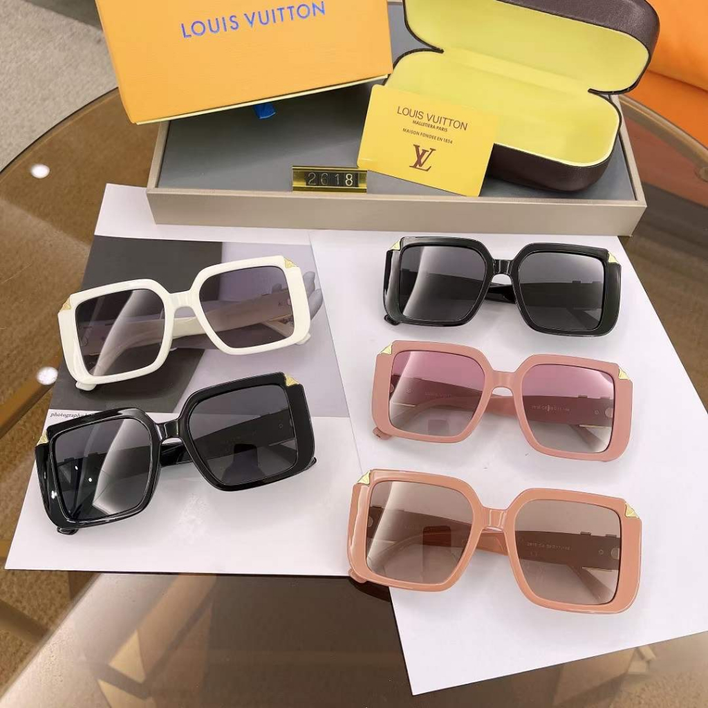 Kính mát nữ Lv gọng vuông chất liệu acetate màu hồng nude nâu đen trắng in logo tặng khăn