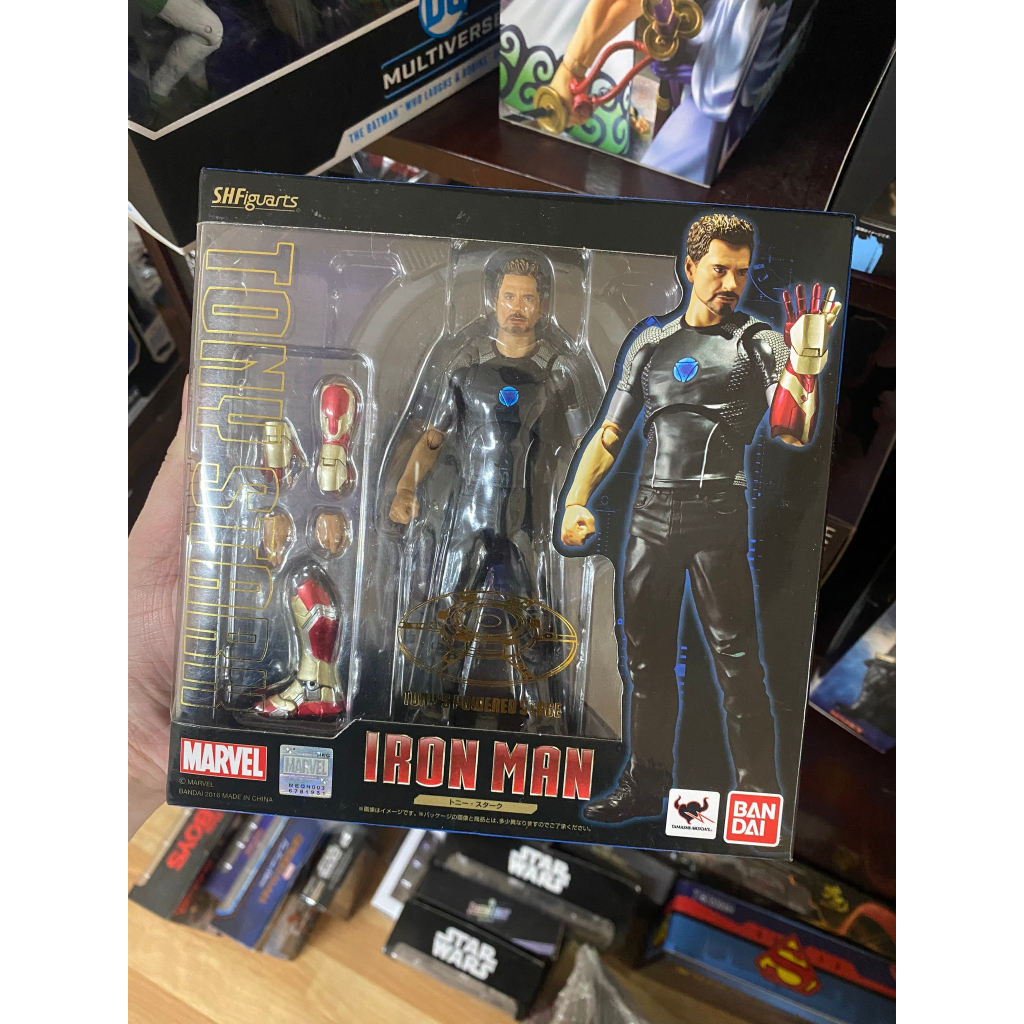 Mô hình SHF Tony Stark cùng Power Stage