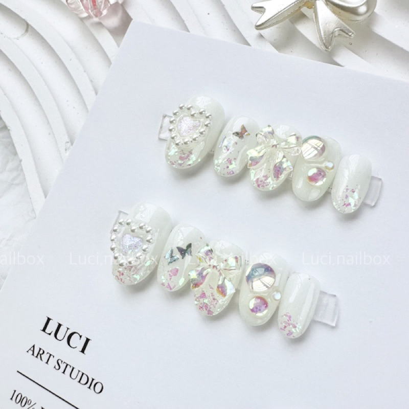 Móng giả thiết kế màu thạch L007 đính nơ nhiều màu hologram luci.nailbox