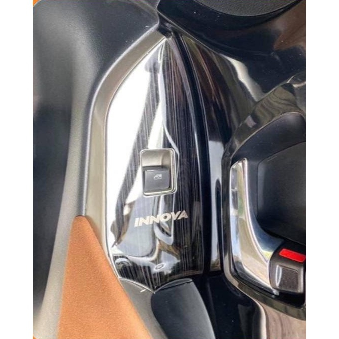 Ốp nội thất xe Toyota Innova 2017 - 2021, 2022, 2023 số tự động, titan phay xước cao cấp