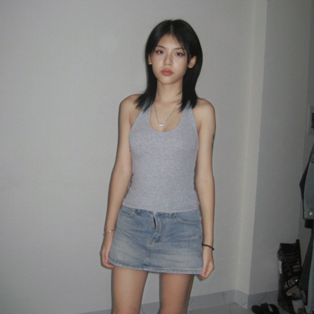 Áo balo buộc cổ dáng ôm