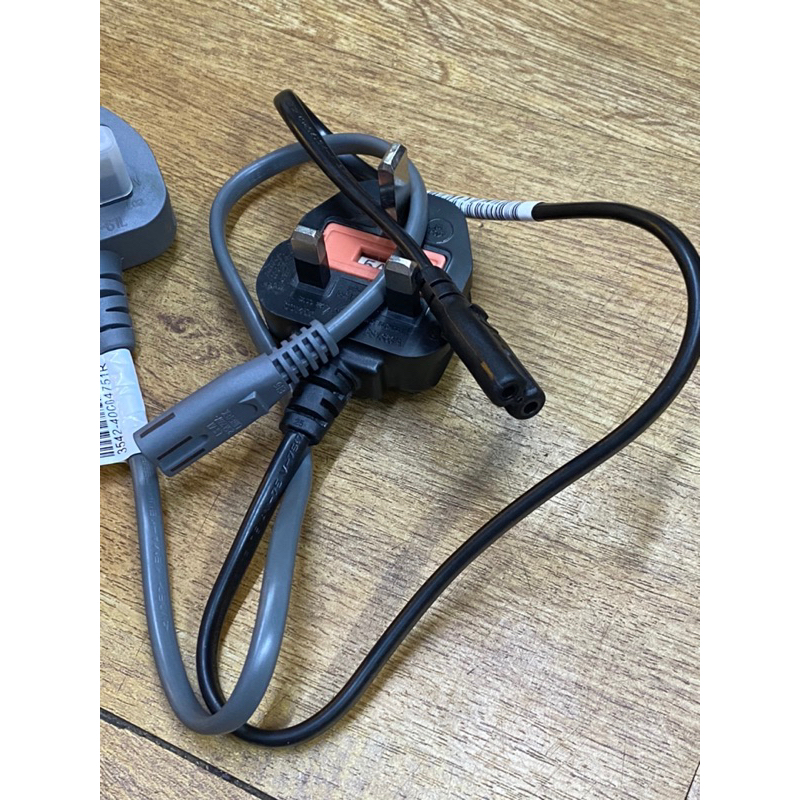 Dây nguồn 3 chấu UK to C7   dài 40cm , 2x0.75mm dây theo máy dùng cho máy in màu CANON -EPSON