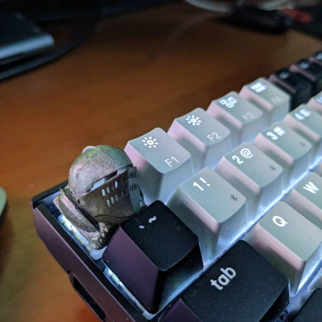 Keycap bàn phím cơ Worn out Knight's Armor