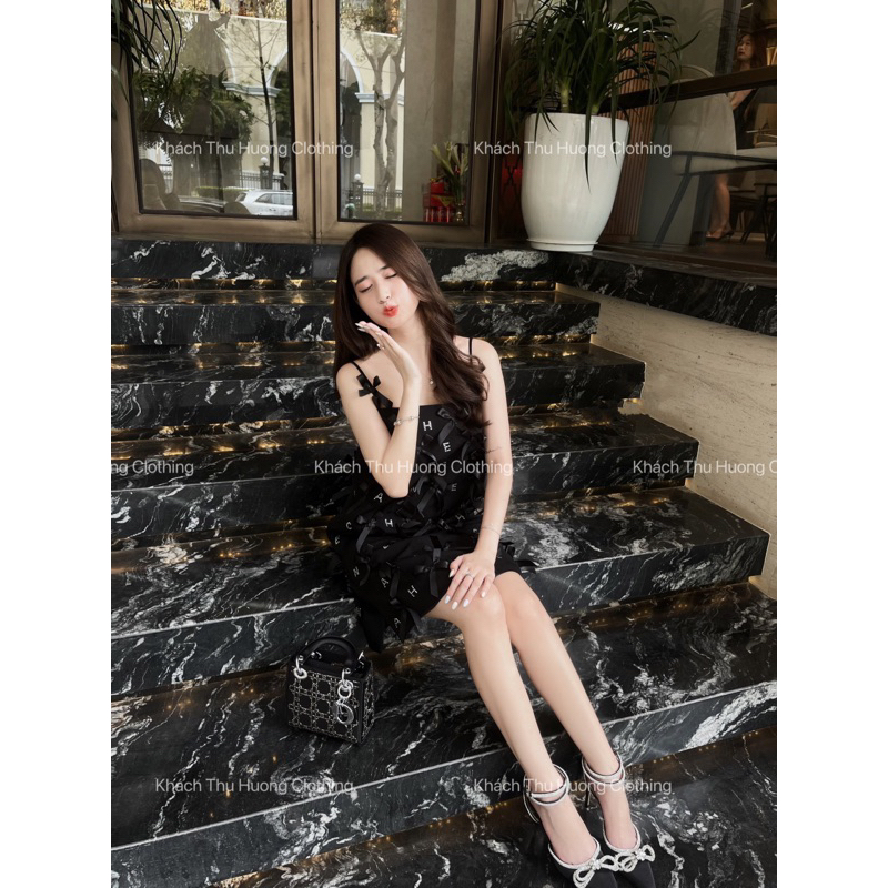 Váy hai dây dáng xuông phối nơ đính đá sang chảnh đi chơi đi cưới