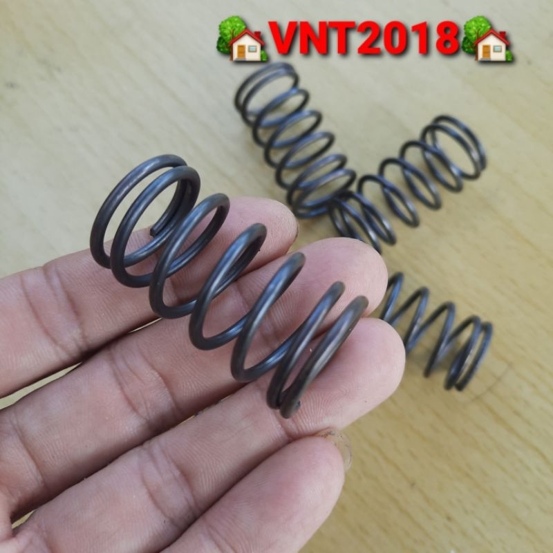 Lò xo nén thép đen phi 22mm sợi 1.8mm dài 38mm