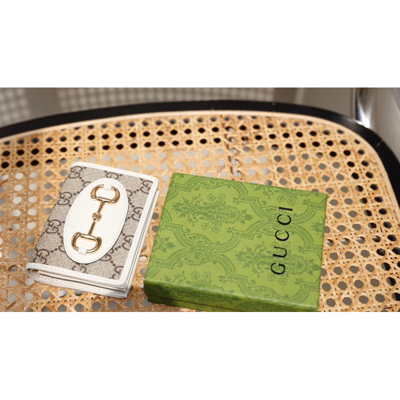 Ví HORSEBIT  MINI  hàng da thật,fullbox 1 mầu : Trắng chất da dày dặn W366