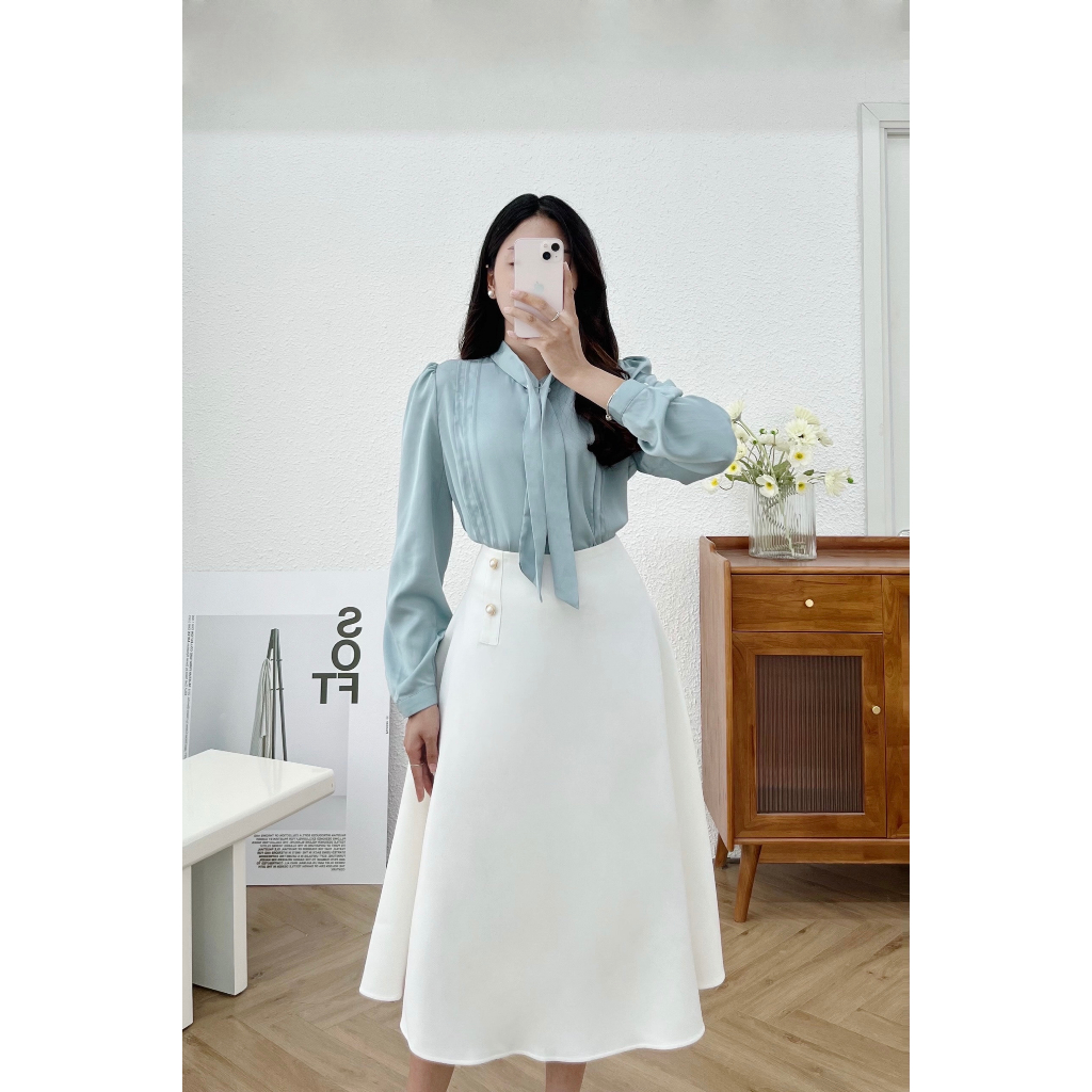 Chân váy midi cạp cao đính cúc Calie CM025