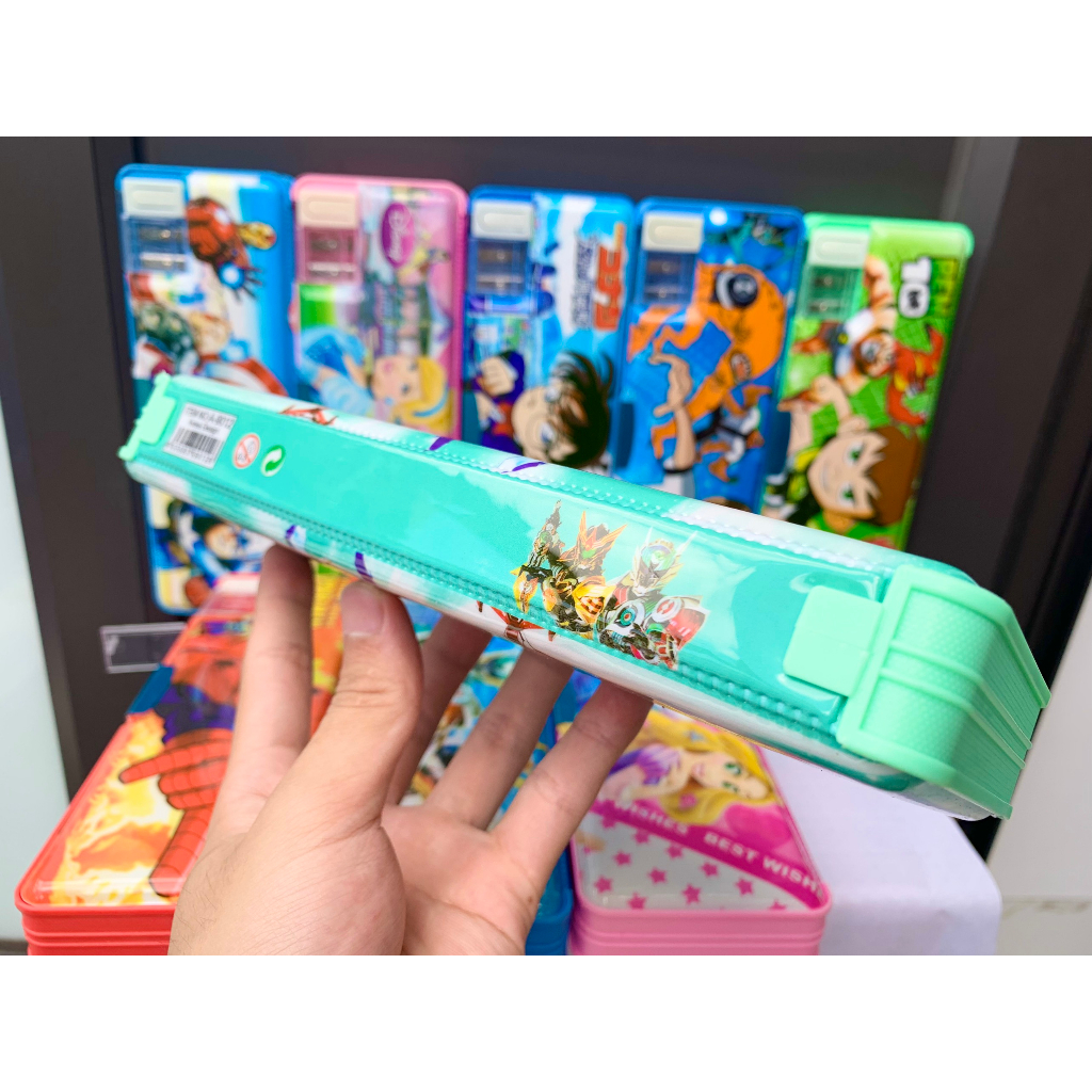 Hộp Bút Nhựa Nam Châm 2 Mặt Cao Cấp Đủ Mẫu Mã, Hộp Đựng Bút Kèm Gọt Chì In Hình Siêu Nhân,Công Chúa