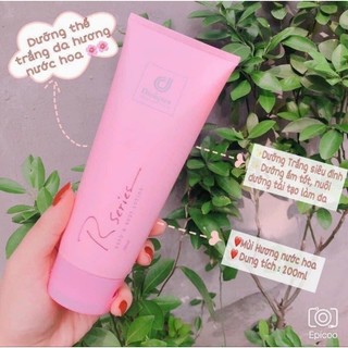 Dưỡng thể hương nước hoa Designer Collection R-Series Hand and Body lotion