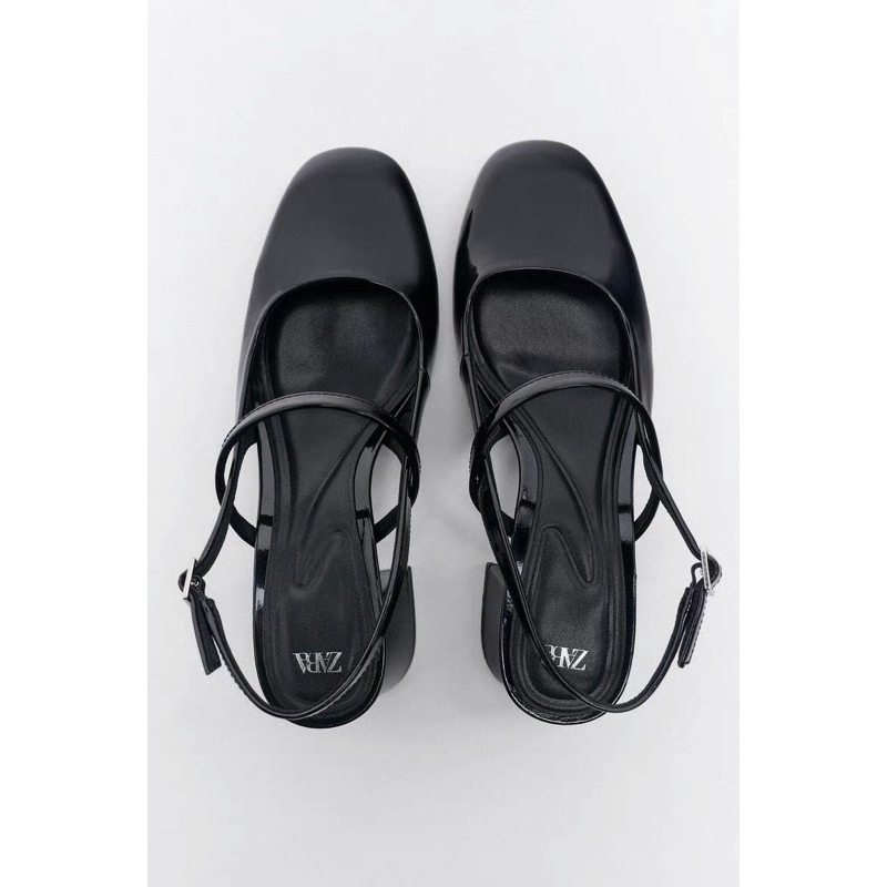 ORDER 🌿 ZR Giày gót vuông mũi tròn da trơn kem và đen