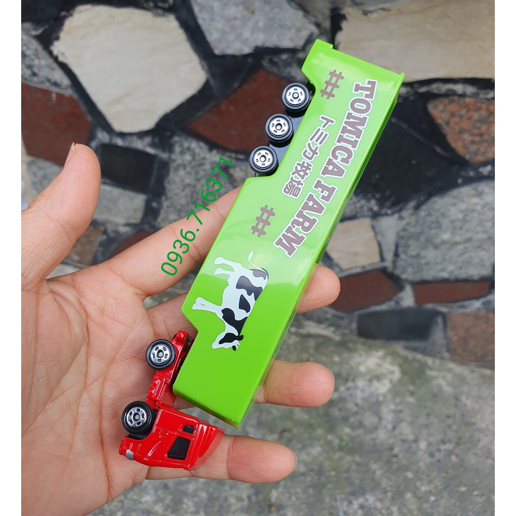 Mô hình xe cont Tomica Farm Nhật Bản