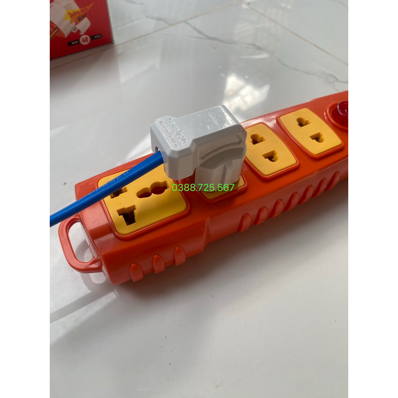 Phích Cắm Điện Dây Gập Vuông Góc Siêu Chịu Tải P3000W-G1 SOPOKA