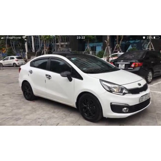 Lòng dè trước Kia Rio