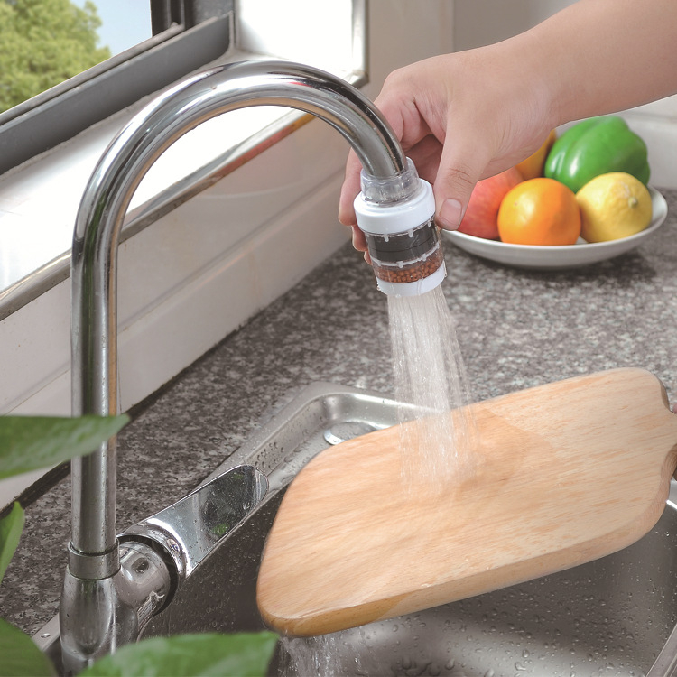 Đầu lọc nước 2 tầng, đầu vòi sen gắn bồn rửa bát, thiết kế 2 tầng giúp lọc bỏ các tạp chất, cặn bẩn trong nước sinh hoạt