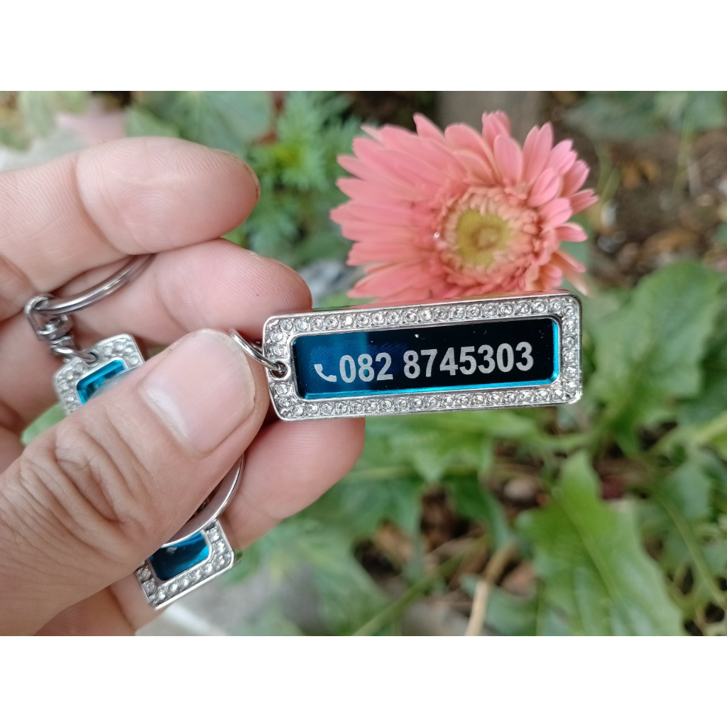 Móc Khóa Khắc Tên, Số Điện Thoại, Thương Hiệu Công Ty kích thước 1,2 * 4cm