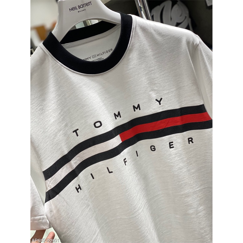 Áo cộc Tom.My hoạ tiết kẻ ngang ,bo cổ may đẹp từng chi tiết ,thích hợp đi chơi và du lịch