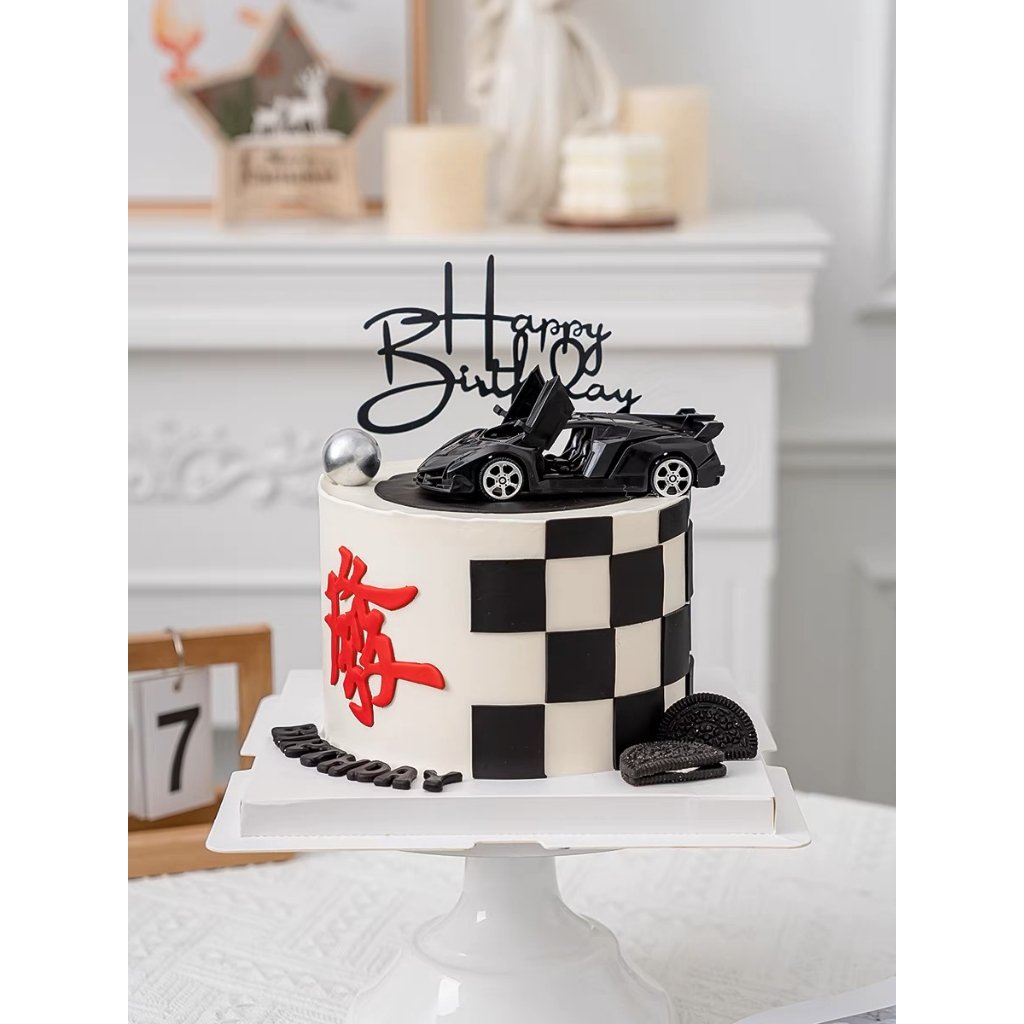 Trang trí xe Porsche nhựa màu đen