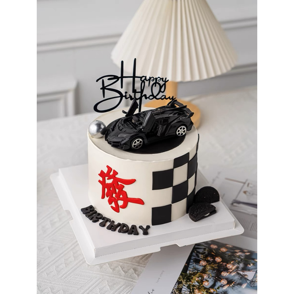 Trang trí xe Porsche nhựa màu đen