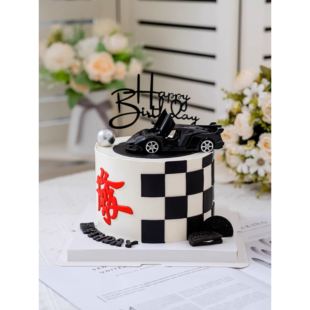 Trang trí xe Porsche nhựa màu đen