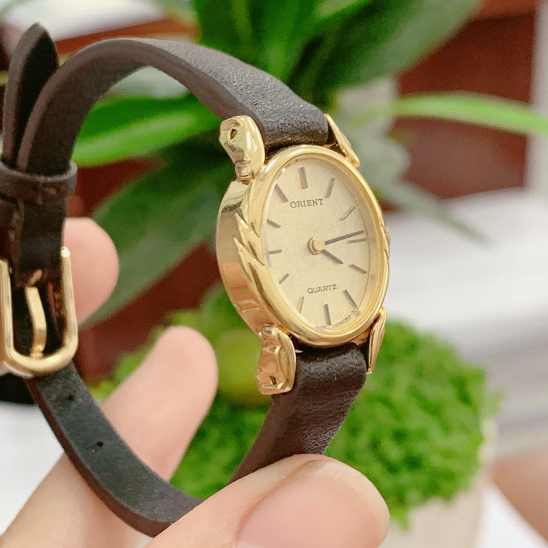 Đồng hồ si nữ hiệu Orient, kiểu dáng vintage, dây da