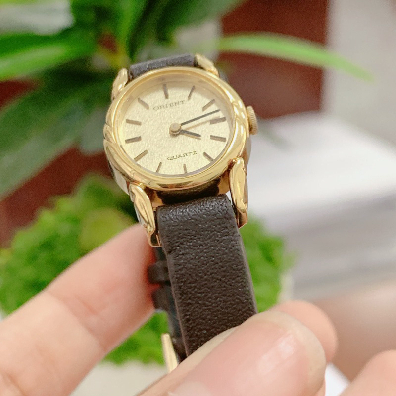 Đồng hồ si nữ hiệu Orient, kiểu dáng vintage, dây da