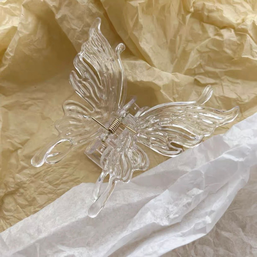 Kẹp gắp bướ m nhựa lớn