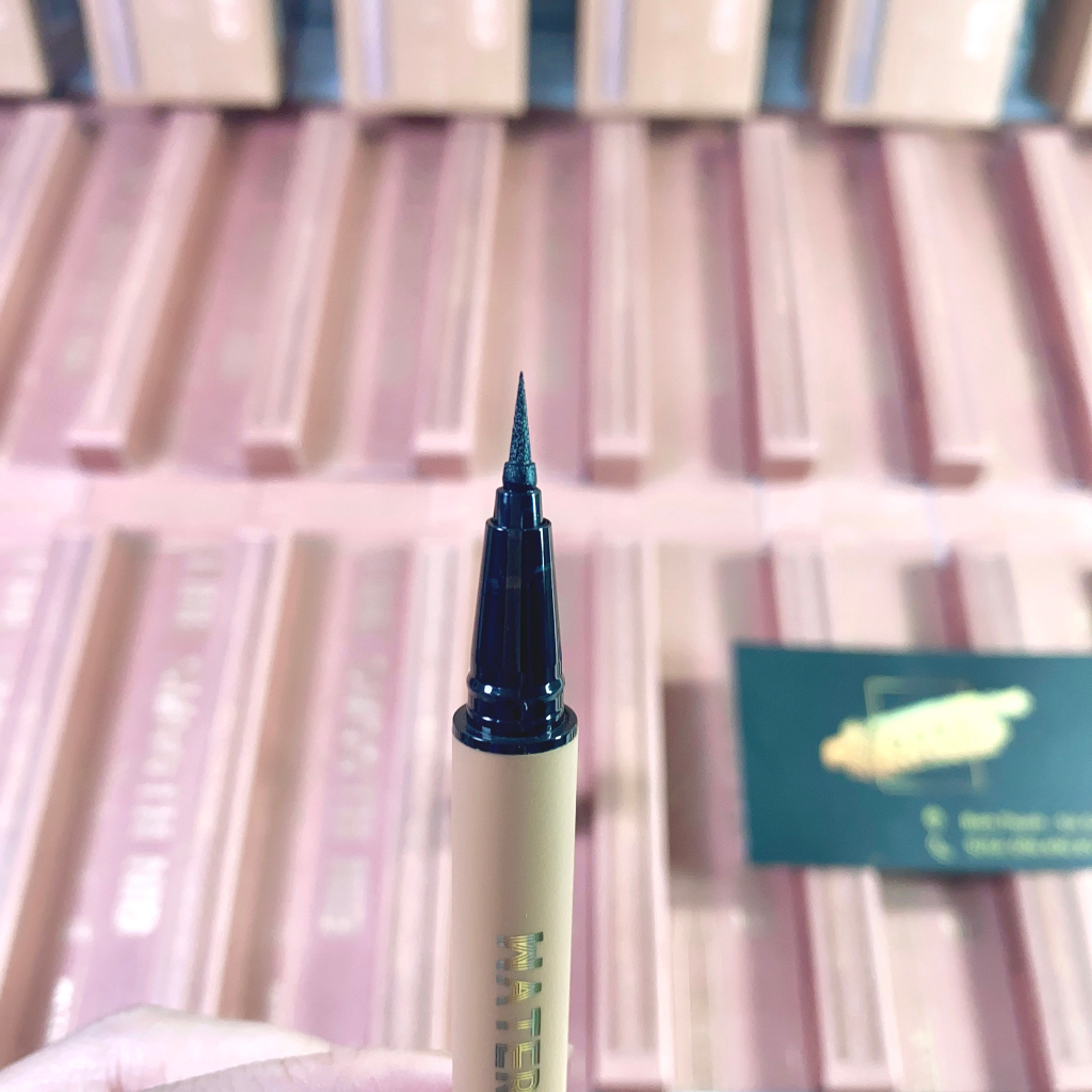 Bút kẻ mắt nước không lem, chống nước Sivanna Fine Smooth Big Eye Liquid HF942 - Bút kẻ dạ chống nước