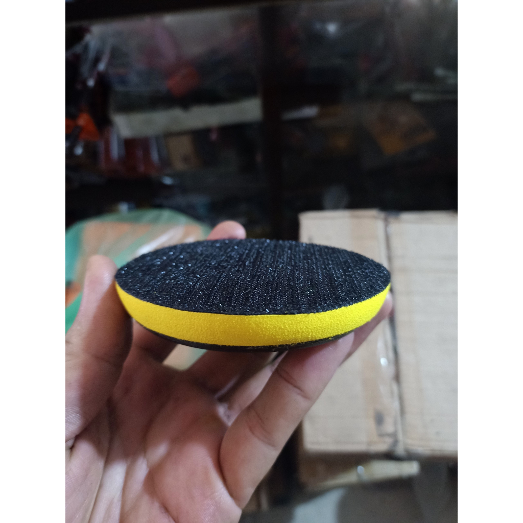 ĐẾ CHÀ NHÁM NHỰA TRÒN 1 TẤC