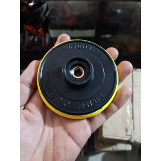 ĐẾ CHÀ NHÁM NHỰA TRÒN 1 TẤC