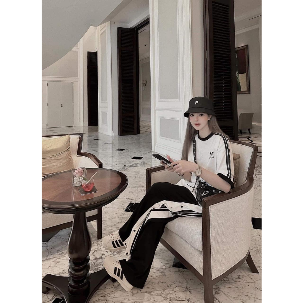 Áo thun tay ngắn adidas Adicolor Classic 3-Stripes Tee White GN3494 Màu Trắng 3 sọc Đen | PiuPiu Authenti