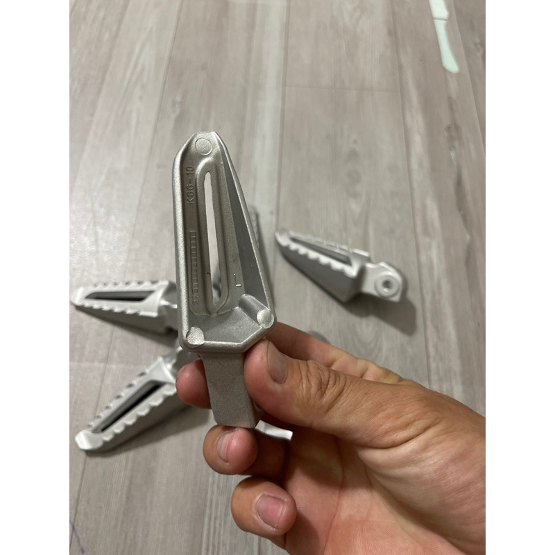 Gác Chân sau xe Ab,vario,…