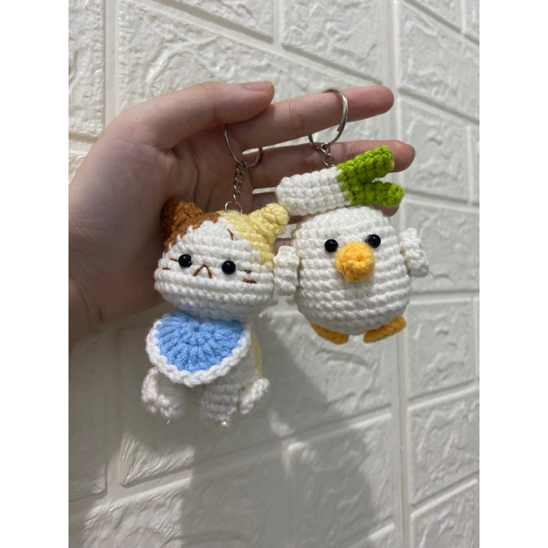 Móc khoá len mèo con bằng len