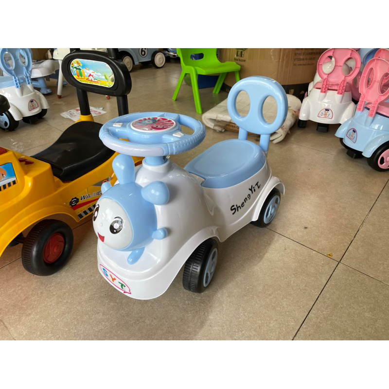 Xe cẩu , xe chòi chân