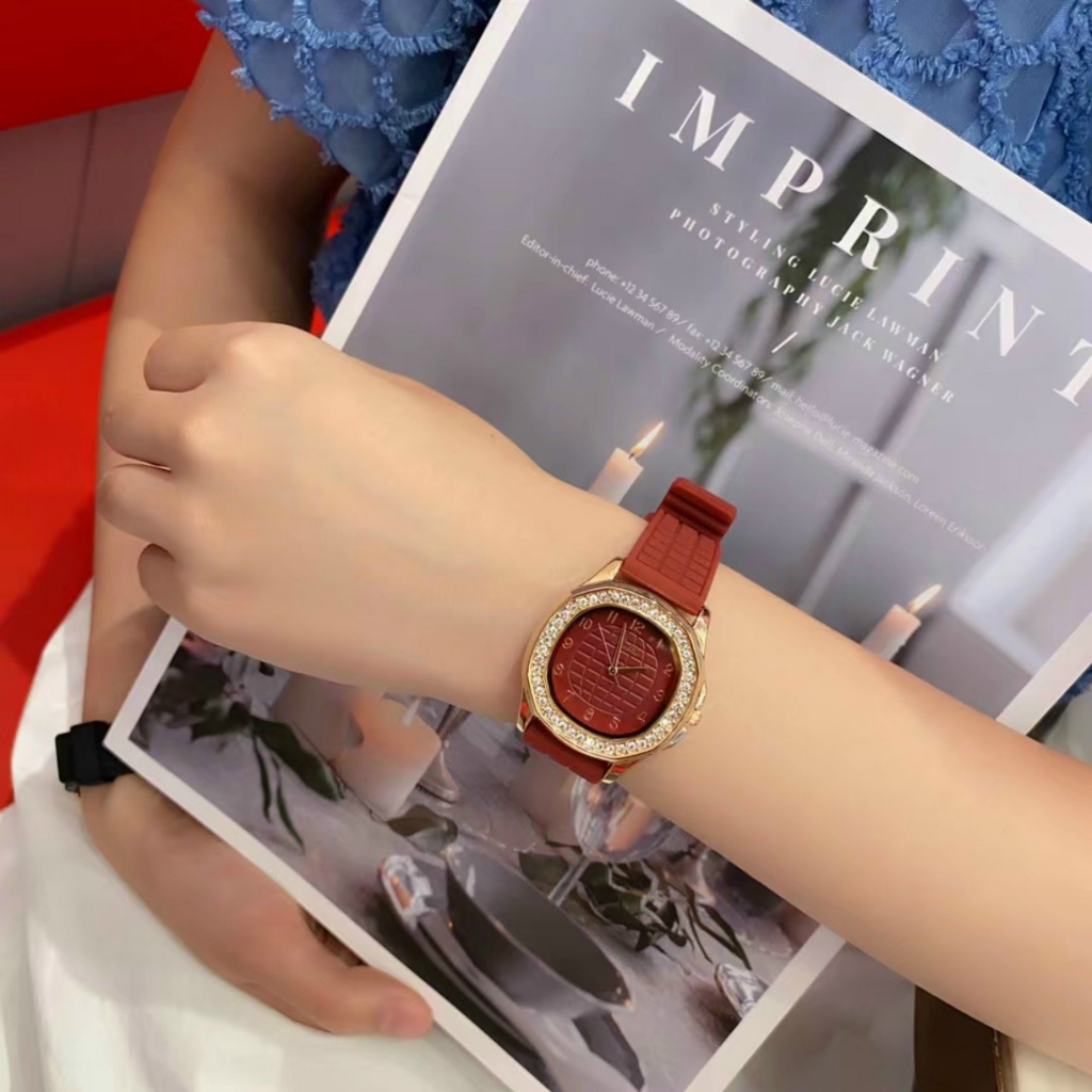 Đồng hồ nữ Scottie S3366 viền kim cương nhẹ nhàng thanh lịch