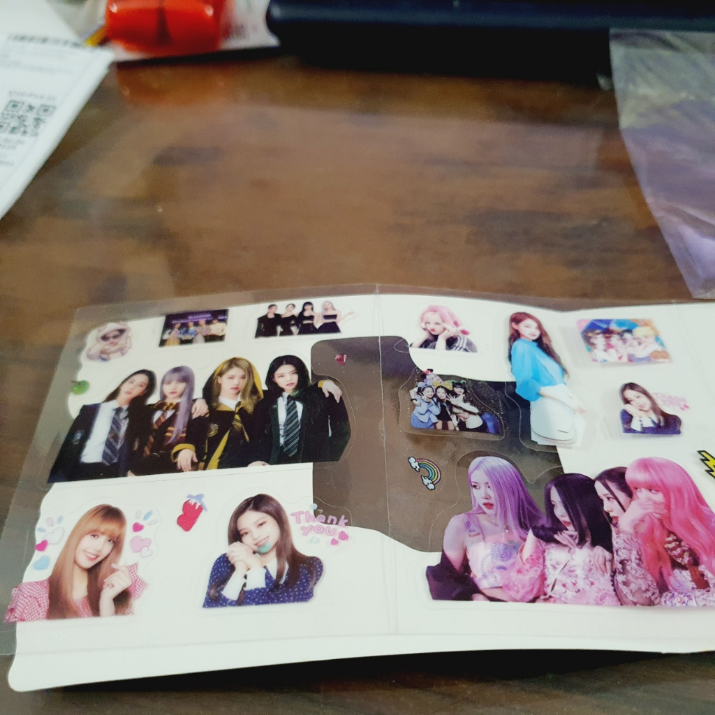 Bộ hình dán sticker nhóm nhạc thần tượng Kpop Blackpink kèm xẻng dễ thương cute  dán sổ trang trí, mũ, ba lô - Selenshop