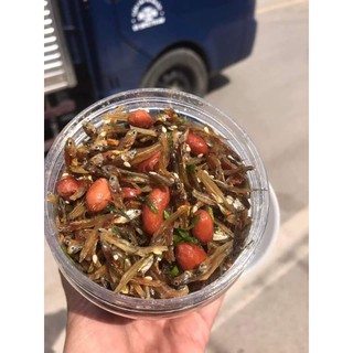 Combo 5 hộp cá cơm rim lạc lá chanh nhà làm, vị thơm ngon, ăn với cơm trắng rất ngon, giá rẻ hơn khi mua theo combo