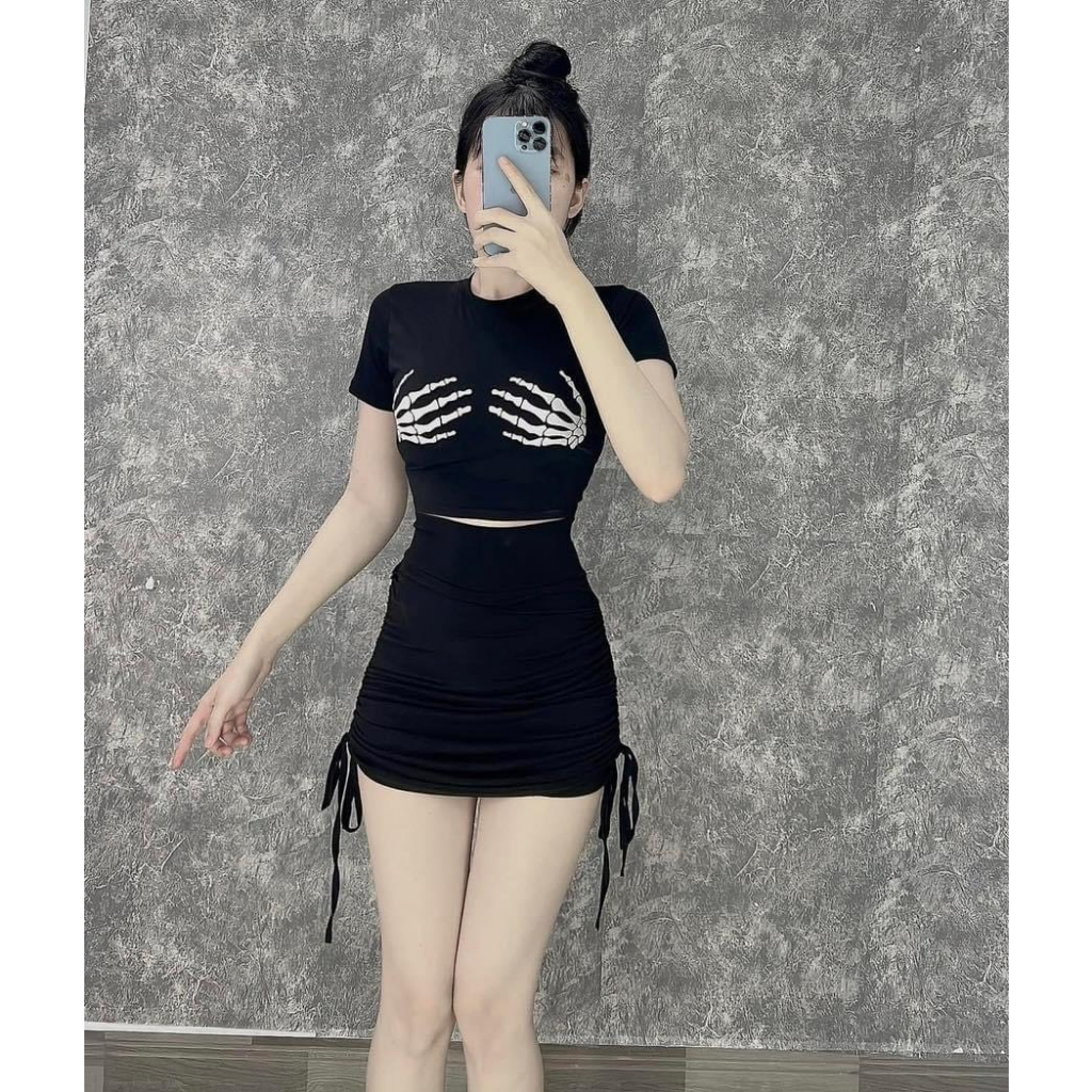Set thun bozip gồm áo croptop mix chân váy ôm có dây rút