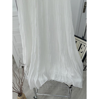 Đầm midi yếm hở lưng thắt nơ