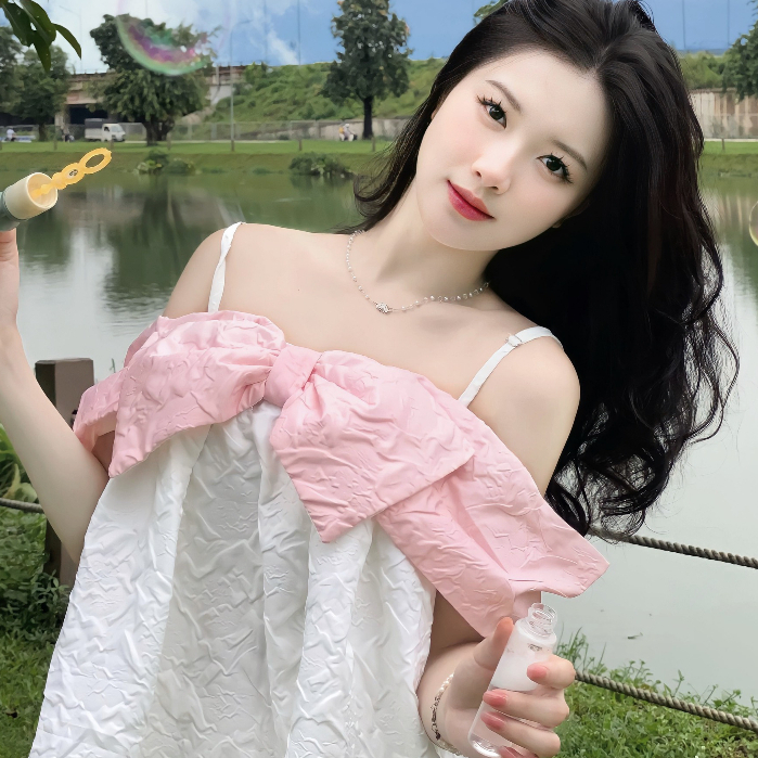 Đầm Babydoll Xòe Nơ Ngực Rớt Vai Loang Hồng