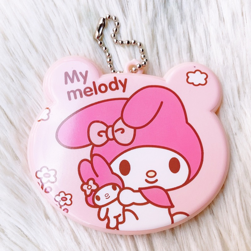 Bộ gương lược kèm móc treo hoạ tiết nhân vật hoạt hình