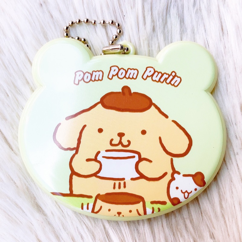 Bộ gương lược kèm móc treo hoạ tiết nhân vật hoạt hình