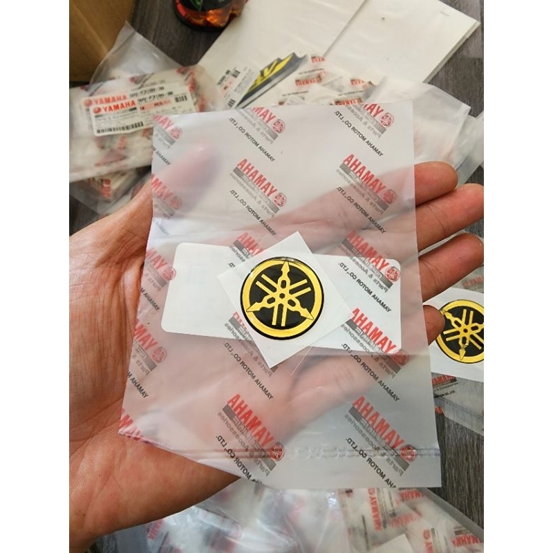 Logo Vàng Yamaha Spark135 Limited